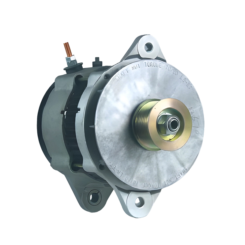 KOMATSU SAA6D125E, D85A, PC4006 için 24V 50A 8715N/6008218780 DELCO araba alternatörü